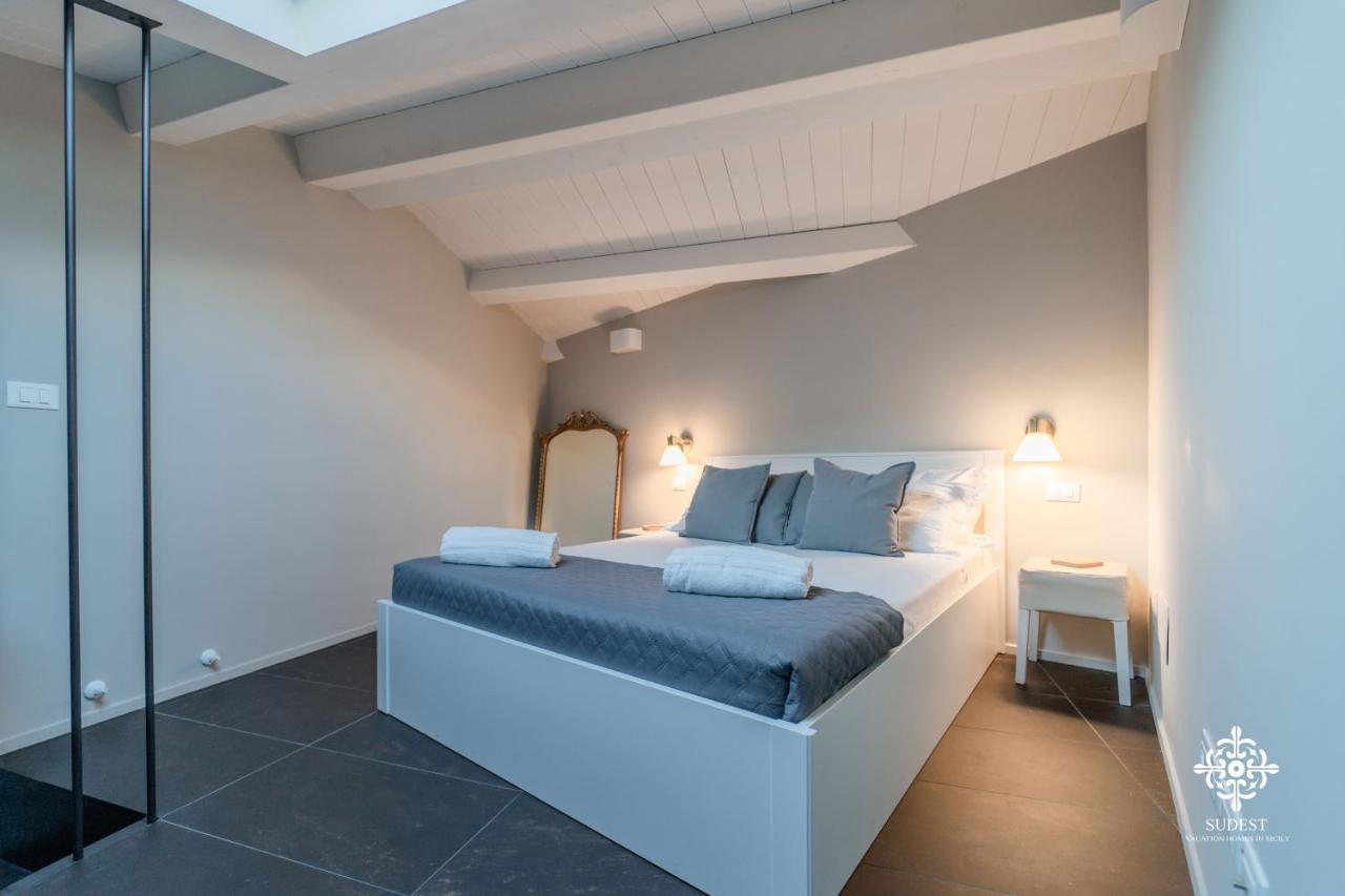 Ortigia Charming Suite Сиракуза Екстериор снимка